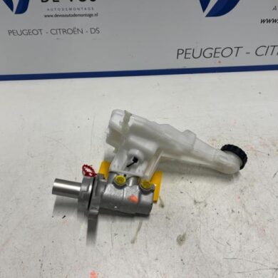 Peugeot 408  Master cylinder 2022 1638051480