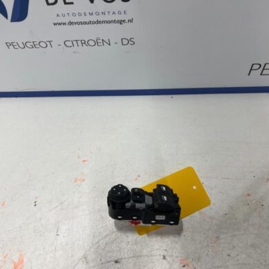 Opel Corsa 1.2 Turbo 12V 100 Combischakelaar ramen 2020 96783350ZD