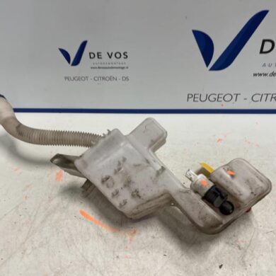 Peugeot 308 1.6 VTI 16V Front windscreen washer reservoir 2010 6431L5