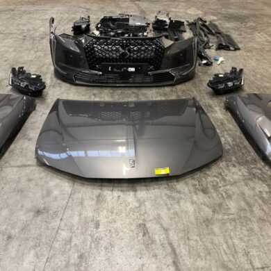 DS Automobiles DS4 1.2 12V PureTech 130 Voorkop compleet 2021