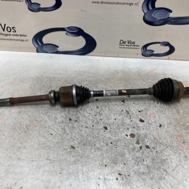 Peugeot 208 1.2 Vti 12V PureTech 100 Aandrijfas rechts-voor HNK 2020 9825390980-1647577680 20R103