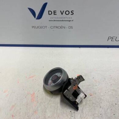 Peugeot 107 1.0 12V Toerenteller 2012 6106SK