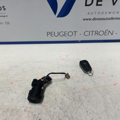 Opel Grandland X 1.2 Turbo 12V Ignition lock + key 2022 1608682880