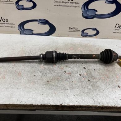 Peugeot 3008 1.6 16V THP 155 Aandrijfas rechts-voor 5FV 2011 3273TY-3273TZ 20GA03