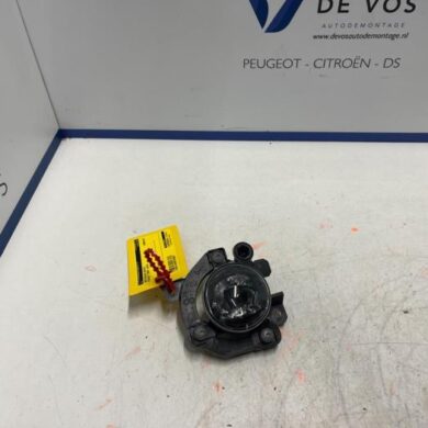 Peugeot 2008 1.2 VTi 12V PureTech 130 Verstraler rechts 2022 9831303680