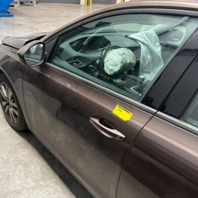 Peugeot 308 1.6 HDi 115 Portier 4Deurs links-voor 2015 1610102080