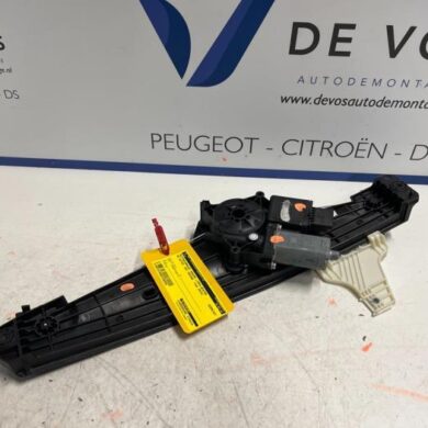 DS Automobiles DS7 Crossback 1.2 12V PureTech 130 Rear door window mechanism 4-door, left 2019 9816733780-9840197480
