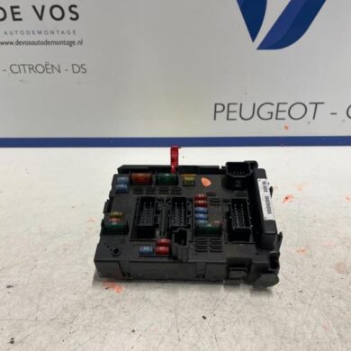 Peugeot 206 1.6 16V Fuse box 2004 6500Y1-9650663880
