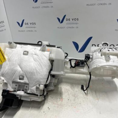 DS Automobiles DS7 Crossback 1.2 12V PureTech 130 Kachelhuis 2019 9822121180