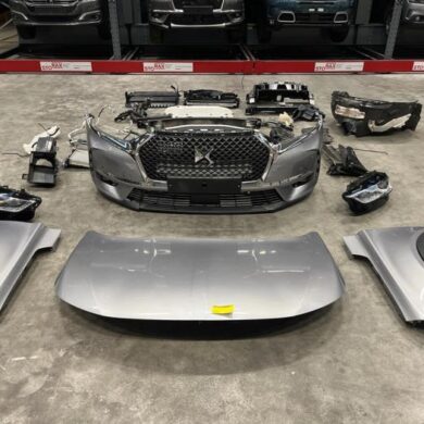 DS Automobiles DS7 Crossback 1.2 12V PureTech 130 Voorkop compleet 2019