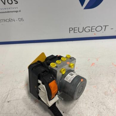 Peugeot 3008 1.2 12V PureTech Hybrid 48V ABS pump HN09 2022 1647895880