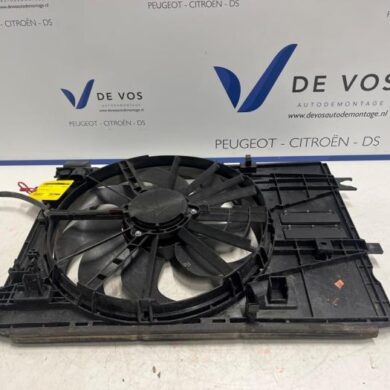 Peugeot 508 1.5 BlueHDi 130 Cooling fan housing 2019 9811069580-9836058380