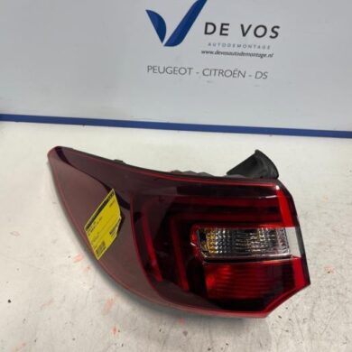Opel Grandland X 1.2 Turbo 12V Taillight, left 2022 YP00098380