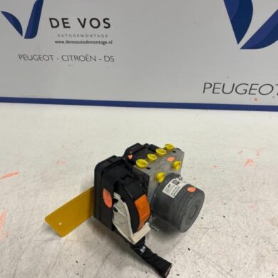 DS Automobiles DS4 1.2 12V PureTech 130 ABS pump HNS 2021