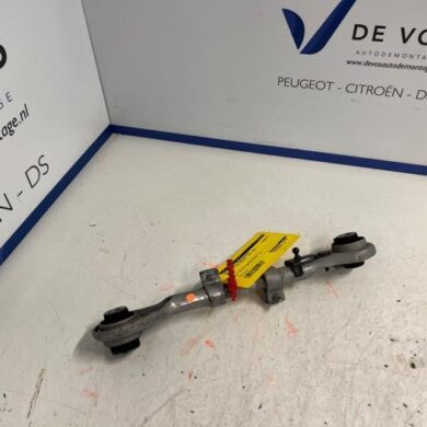 DS Automobiles DS7 Crossback 1.6 16V E-Tense 225 Rear torque rod, right 2023 9820345380