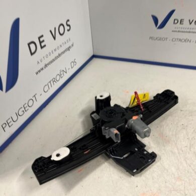 Peugeot 208 1.5 BlueHDi 100 Ruitmechaniek 4Deurs rechts-achter 2023 9829045580