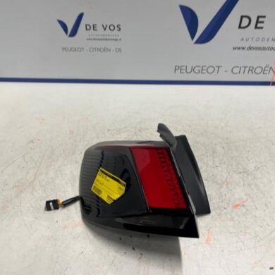 Peugeot 3008 1.5 BlueHDi 130 Achterlicht links 2023 9810477180