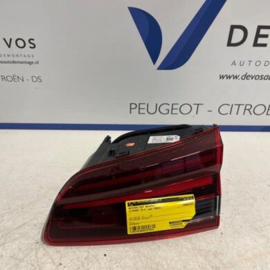 Citroen C5-X  Taillight, right 2023 YL01930680