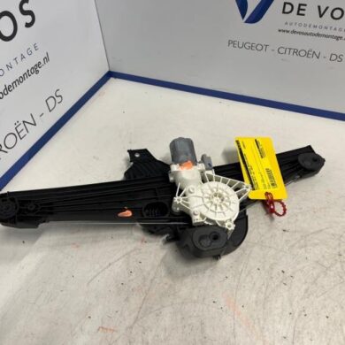 Citroen C5-X  Rear door window mechanism 4-door, right 2023 YL02154380