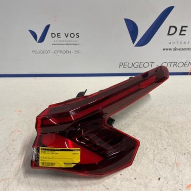 Citroen C5-X  Taillight, right 2023 YL01881080