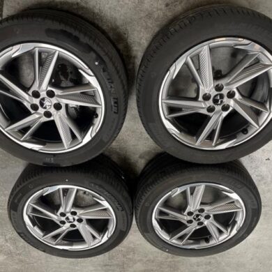 DS Automobiles DS7 Crossback 1.6 16V E-Tense 225 Set of wheels + tyres 2023 98175013ZR