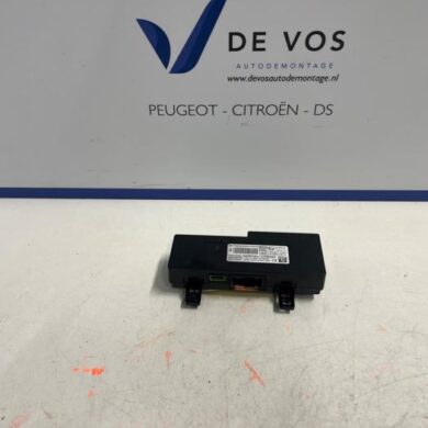 Peugeot 5008 1.5 BlueHDi 130 Telefoon interface 2020 9831611580
