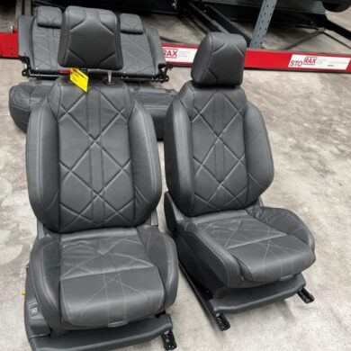 DS Automobiles DS7 Crossback 1.6 16V E-Tense 225 Set of upholstery (complete) 2023