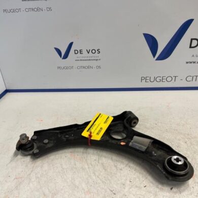 Peugeot 208 1.5 BlueHDi 100 Draagarm links-voor 2023 9857903080