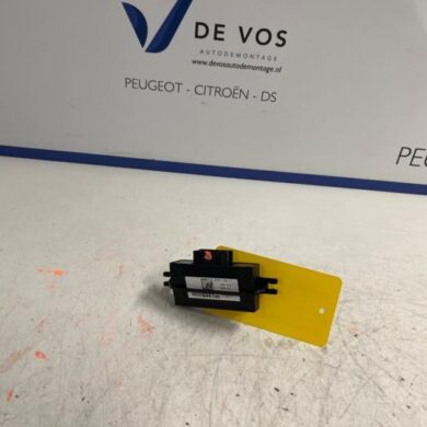 Peugeot 3008 1.2 12V PureTech Hybrid 48V Computer, miscellaneous HN09 2022 9833644180