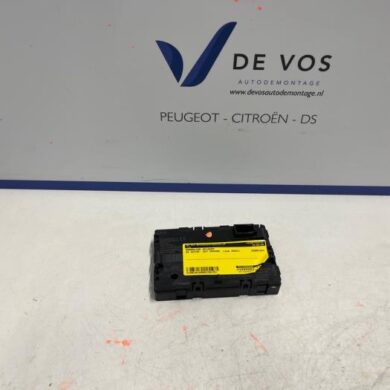 DS Automobiles DS7 Crossback 1.6 16V E-Tense 225 Wireless charger 2023 9833986680