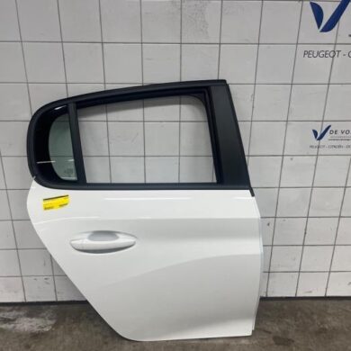 Peugeot 208 1.5 BlueHDi 100 Tür 4-türig rechts hinten 2023 9827578080