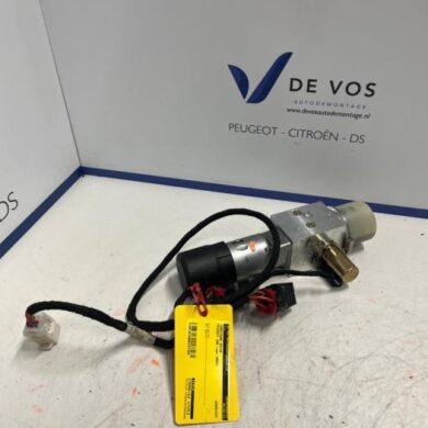 Peugeot 206 2.0 16V Convertible motor 2003 8446G0