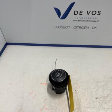 Citroen Berlingo 1.5 BlueHDi 130 Gear stick 2023 98093147ZD 20GTCB