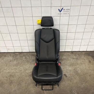 Peugeot 308 1.6 HDi FAP Rear seat 2012 8846S4