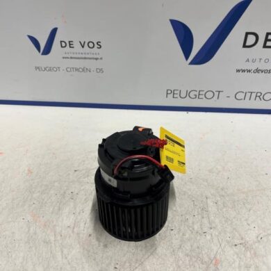 Peugeot 308 1.5 Blue HDi 130 16V Kachel Ventilatiemotor 2022 9837609380