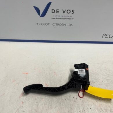 Peugeot 3008 1.5 BlueHDi 130 Gaspedaal 2023 9674829180