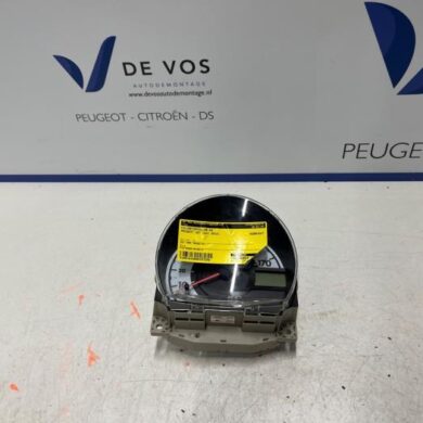 Peugeot 107 1.0 12V Kilometerteller KM 2012 B000616380