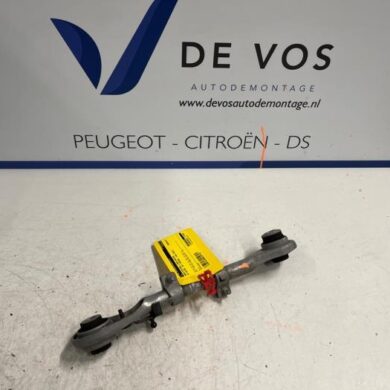 DS Automobiles DS7 Crossback 1.6 16V E-Tense 225 Rear torque rod, left 2023 9820345380