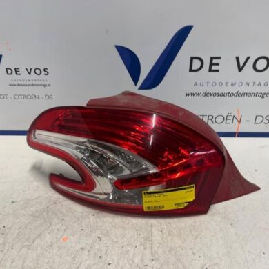 Peugeot 208 1.6 Vti 16V Achterlicht rechts 2013 9672628380