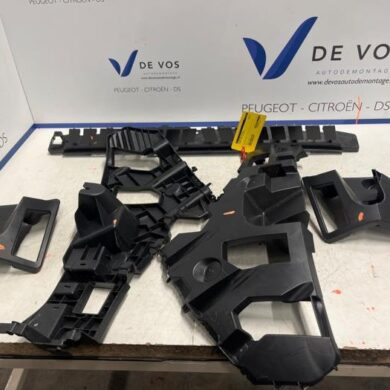 Peugeot 308 1.2 PureTech Hybrid 136 Bumperframe achter 2023 9836418080-1680965980-1680965780