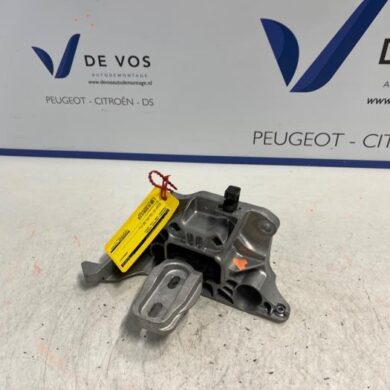 Peugeot 208 1.5 BlueHDi 100 Versnellingsbak Steun 2023 9824312980 20V257