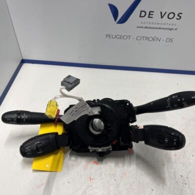 Peugeot 308 1.6 HDi FAP Steering column stalk 2012 98016685XT-98062000XT