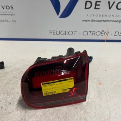 Citroen C5 Aircross 1.2 PureTech Hybrid 136 Taillight, right 2022 9845247380