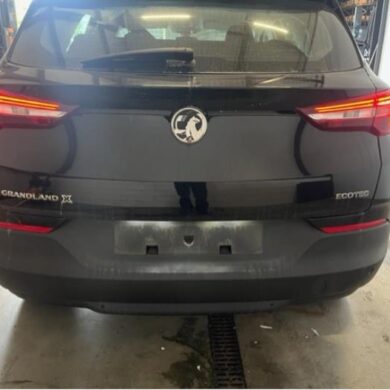 Opel Grandland X 1.2 Turbo 12V Rear bumper 2019 1628923980-YP00029080-YP00029280