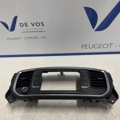 Peugeot Expert 1.5 BlueHDi 120 Radiobedienfeld 2023 98075397ZD