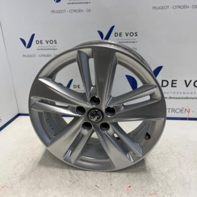 Opel Grandland X 1.2 Turbo 12V Wheel 2018 YP00064180