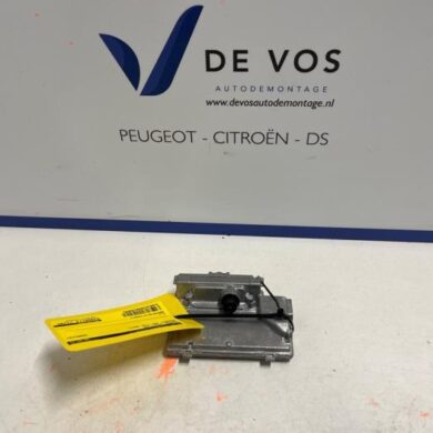 Peugeot 308 1.5 Blue HDi 130 16V Camera voorzijde 2021 1681927480-1688992280-9853495180