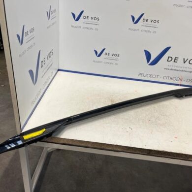 Citroen C3 Aircross 1.2 e-THP PureTech 110 Roof rail, right 2018 YQ000497XY