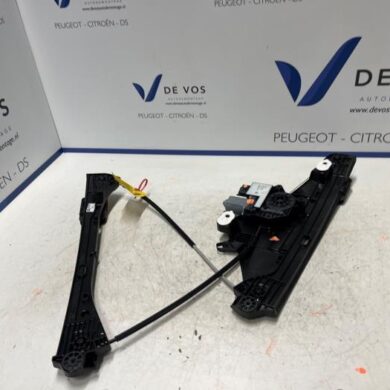 Citroen C4 1.2 PureTech 130 12V Ruitmechaniek 4Deurs links-voor 2023 9832821680