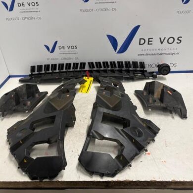 Peugeot 308 1.5 Blue HDi 130 16V Bumperframe achter 2021 9836418080-1680965980-1680965780